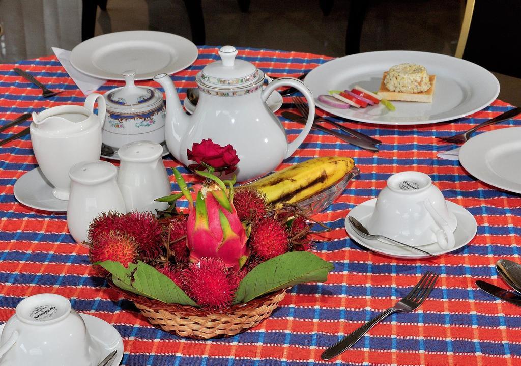 Kanda Holiday Bungalow Канди Экстерьер фото