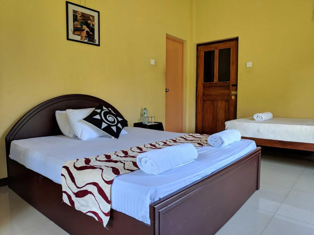 Kanda Holiday Bungalow Канди Экстерьер фото